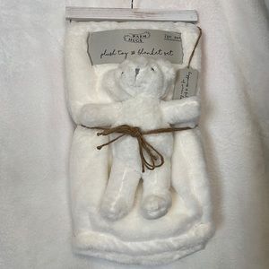 Ivory Plush Blanket And Bear Plush Set